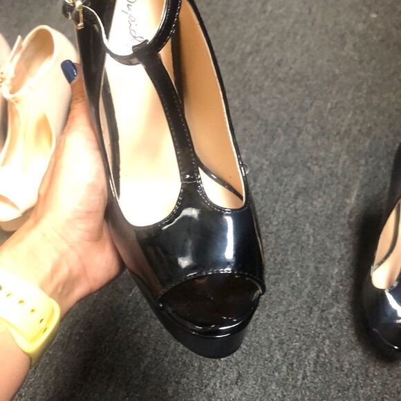 Both pairs for price given or can be sold separately price in description - Picture 10 of 14